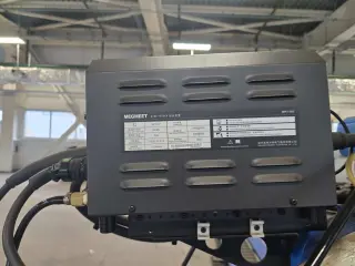Робототехнический комплекс сварки на базе робота CRP RH20-06W, мало