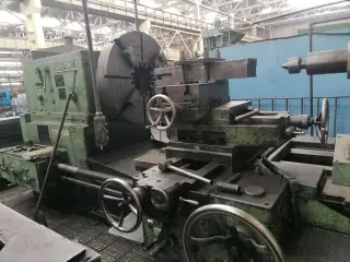 Станок лоботокарный (Японец) РМЦ 2500 мм. Диаметр обработки ¤1200 мм. (¤ 2300 мм - 350 мм) Каменск Уральский.цена 3750 000 с ндс