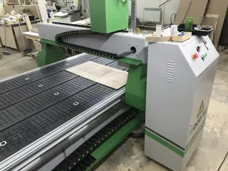Фрезерный станок Woodtec VH-1325