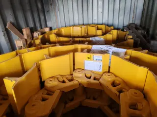Гусеница 175-32-02661 Komatsu 2ШТ