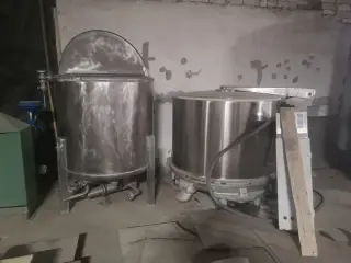 Оборудование промышленное для покраски тканей и пряжи