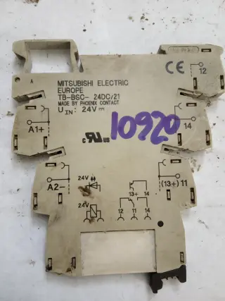 PLC-BSC- 24DC/21 - Базовый модуль + реле 2961105