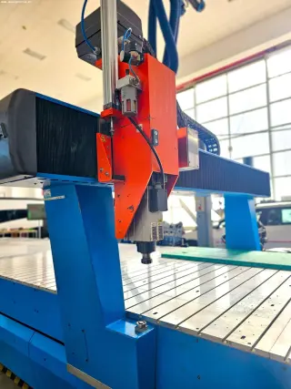 Фрезерный станок с ЧПУ KIMLA BPF 2070