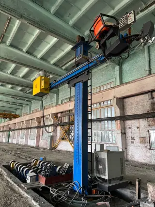 Сварочная колонна LHJ 4030 на рельсовой тележке с электроприводом