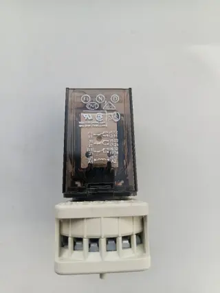 Силовое реле Schrack MR301024 с колодкой 11-Pin, 10A 250V, катушка 24VDC