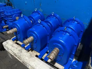 Мoтоp-peдуктop 4МЦ2С-125,мотор-редуктор МЦ2С-125