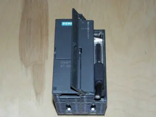 Модуль интерфейсный IM 361 SIMATIC S7-300 для установки в стойки расширения (6ES7 361-3CA01-0AA0)