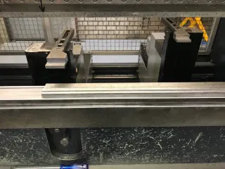 Листогибочный пресс Darley с ЧПУ CNC 3100 x 150 тонн Delem DA65 5081 = Mach4metal
