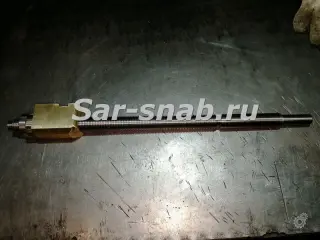 Винт поперечной подачи с гайками для станков