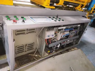 Термопластавтомат (ТПА) 300 т / 250 см³ на базе KuASY 410/100