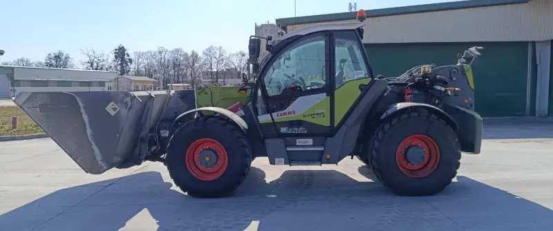 Claas Scorpion