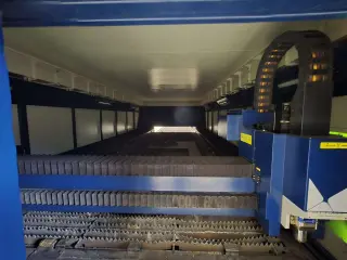 Установка лазерной резки листа HAN'S LASER G6020F, 6 кВт, 6 х 2 м