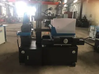 Электроэрозионный однопроходной проволочно-вырезной станок MetalTec DK 7745
