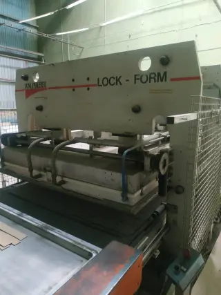 Мембранно-вакуумный пресс Italpresse Lock-Form Shuttle System Air
