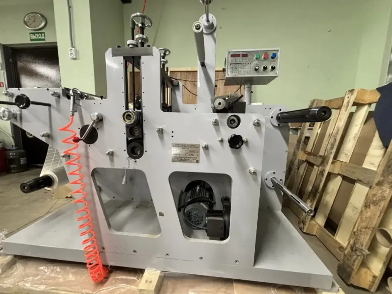 Продольно-резательная машина DKG-320
