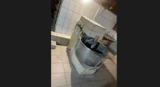Тестомесильная машина