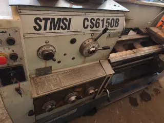 Токарный станок SТMSI CS6150B