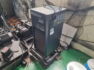 Вертикально обрабатывающий центр с ЧПУ Doosan VM1260
