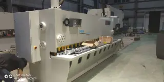 Гильотинные ножницы HGN 6x4000