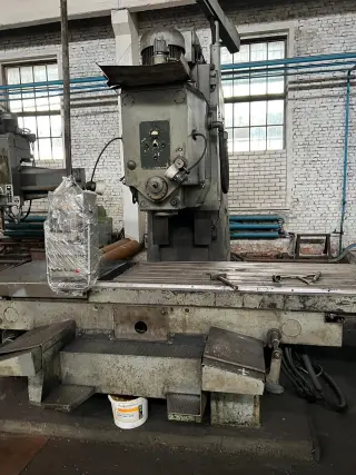 6А56 станок вертикально- фрезерный
