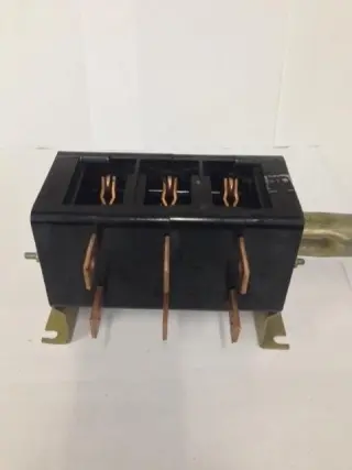 Рубильник вр32-31б71250 32 ухл3 100а  