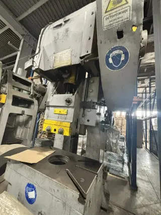 Пресс кривошипный механический J21-100, 100 т, рабочий, с паспортом