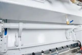 Листогибочный гидравлический пресс MetalTec HBM 40/2500B (Е21)
