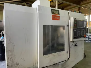 Фрезерный обрабатывающий центр First MCV-300