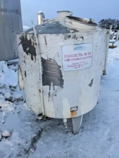 Емкость нержавеющая, объем — 1,15 куб.м., рубашка, термос
