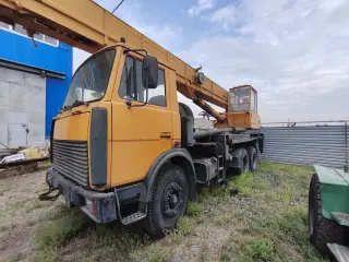 Автокран Ивановец 25 тонн 45717А-1