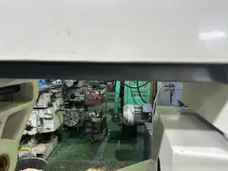 Широкоуниверсальный фрезерный станок (пр-во Чехия) PROMA FHV-50PD