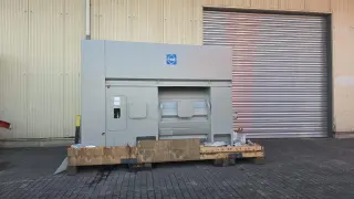 Трехфазный асинхронный двигатель с фазным ротором (контактными кольцами)