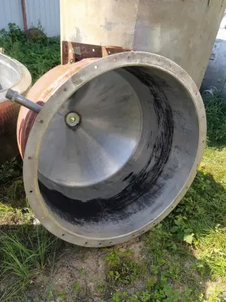 Ёмкость конусная с рубашкой