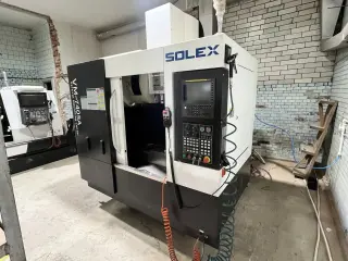 Фрезерный обрабатывающий центр с ЧПУ Solex VM740SA