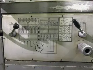 Универсальный Токарный TUR-63S Винторезный станок, РМЦ 1000 мм (аналог ДИП-300)