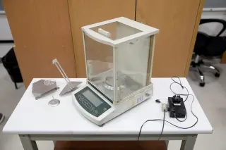Весы электронные АW-220