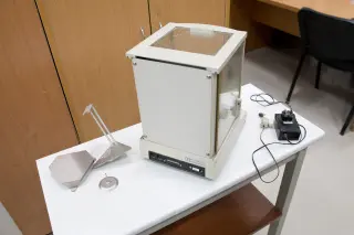 Весы электронные АW-220