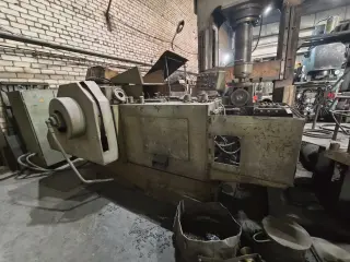 Холодновысадочный автомат