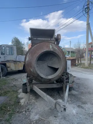 Бетоносмеситель JZC 350