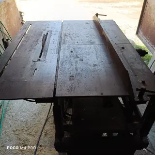 Станок деревообрабатывающий