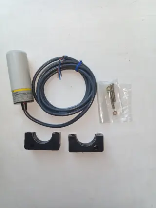 E2K-C25MF1 Omron емкостный датчик