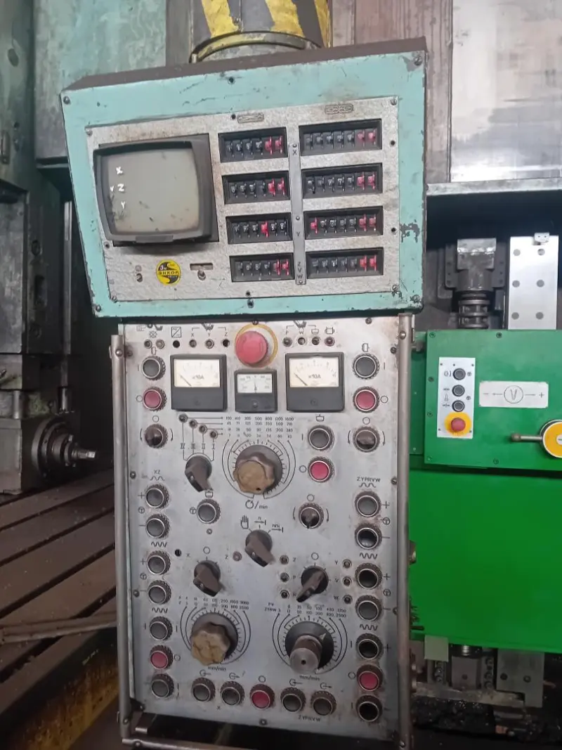 6М612Ф1122 Продольный фрезерно-расточный станок с УЦИ