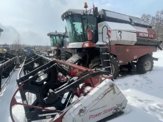 Зерноуборочный комбайн рсm vеcтor 410