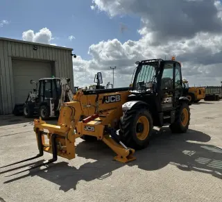 Телескопический погрузчик JCB 540V140