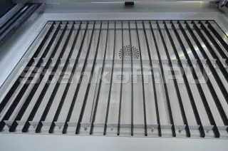 Лазерно-гравировальный станок с ЧПУ LM 1390 PRO NEW 130W