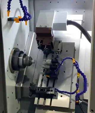 Токарный станок с наклонной станиной GD-46 с чпу