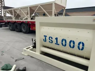 Двухвальный бетоносмеситель JS1000 для бетонного завода