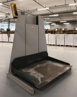 ШТАБЕЛЬНЫЙ ПОДЪЁМНИК POLAR
