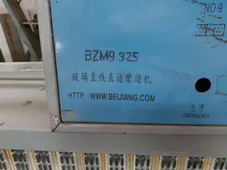 Продаю станок для прямолинейной обработки стекла, модель BZM9.325 г.в. 2003
