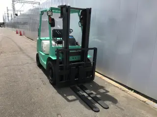 Вилочный погрузчик Mitsubishi KFG20-KF4A, на 2 тонны
